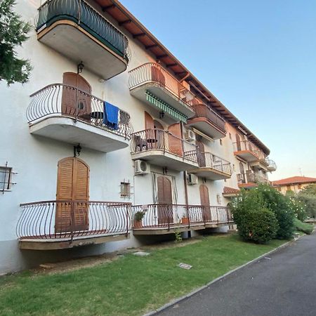 佩斯基耶拉德加达Il Girasole公寓 外观 照片